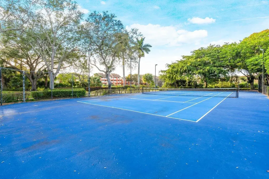 2305 N Congress Avenue Boynton Beach FL 33426