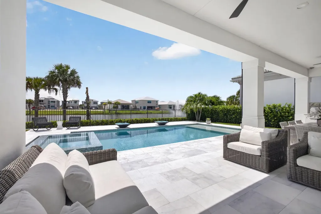 9931 Migration Point Palm Beach Gardens FL 33412