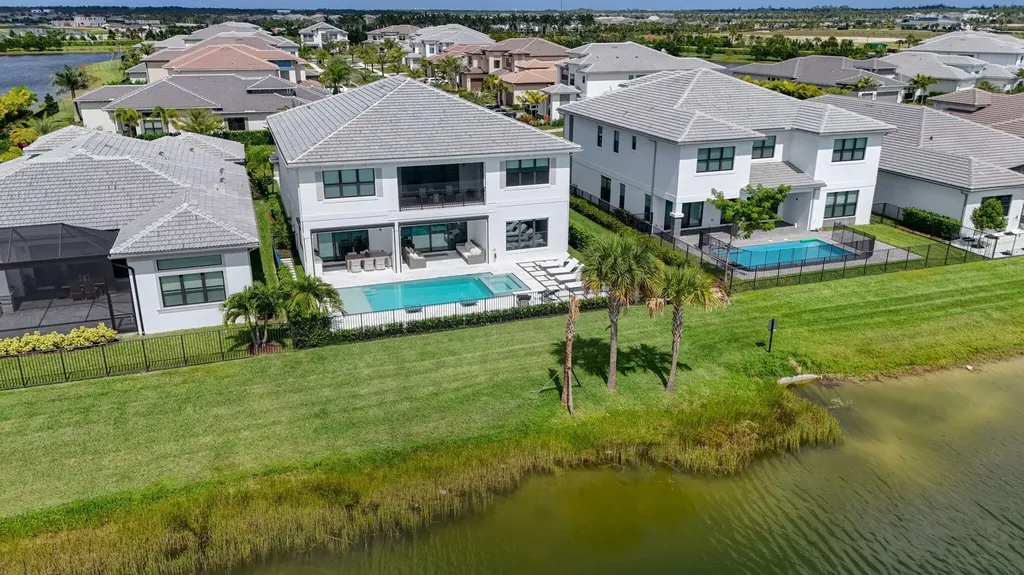 9931 Migration Point Palm Beach Gardens FL 33412