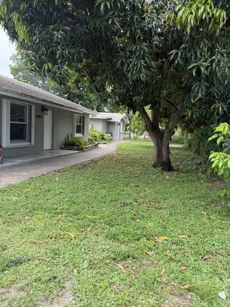 4063 Belle Road Lake Worth Beach FL 33461
