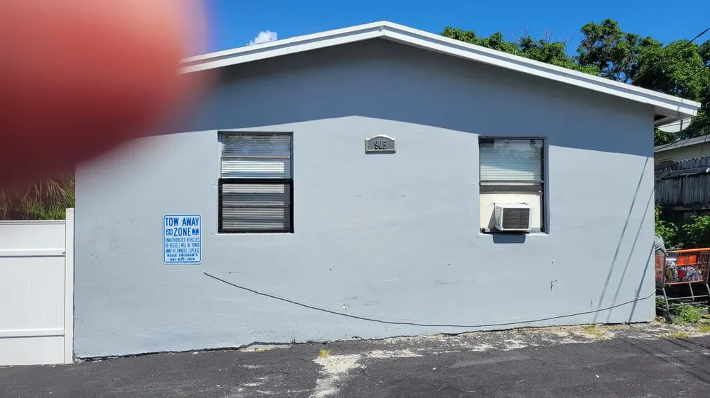 905 19th Street West Palm Beach FL 33407