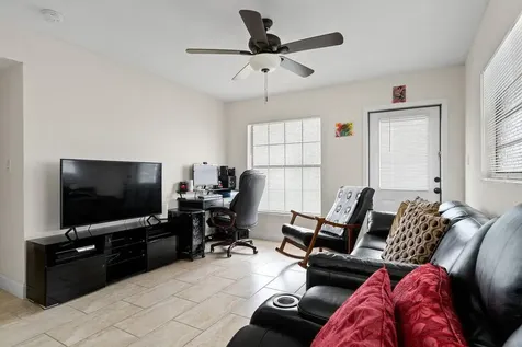 2804 Avenue J Fort Pierce FL 34947