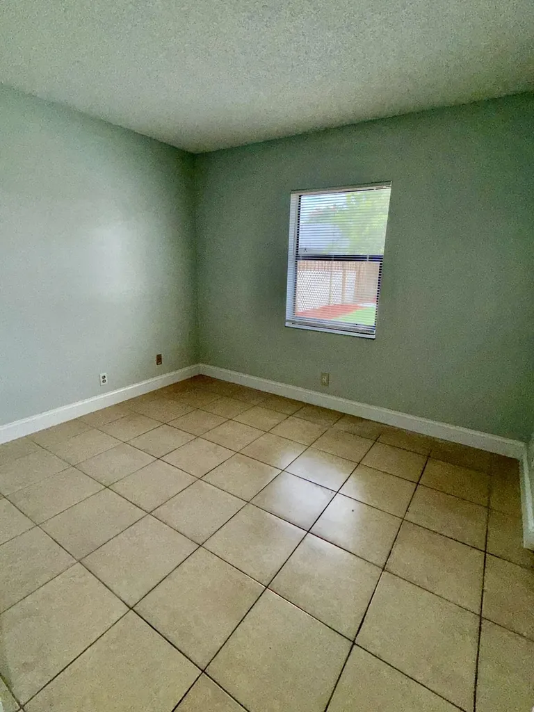 9392 Affirmed Lane Boca Raton FL 33496