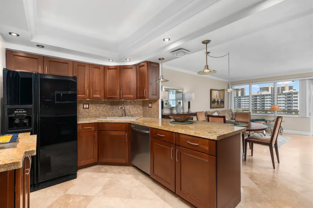 3200 NE 36th Street Fort Lauderdale FL 33308