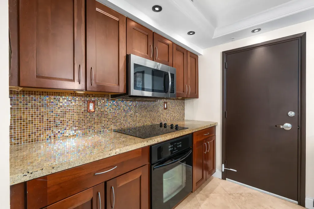 3200 NE 36th Street Fort Lauderdale FL 33308