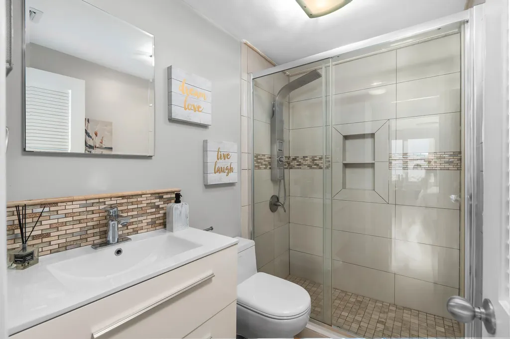 3200 NE 36th Street Fort Lauderdale FL 33308