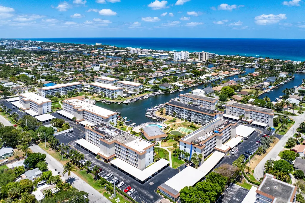 911 Gardenia Drive Delray Beach FL 33483