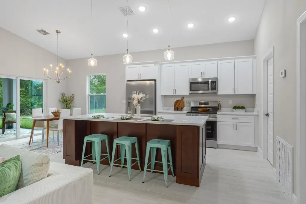 8226 104th Court Vero Beach FL 32967