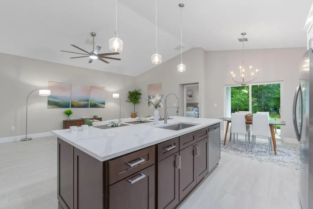 8226 104th Court Vero Beach FL 32967