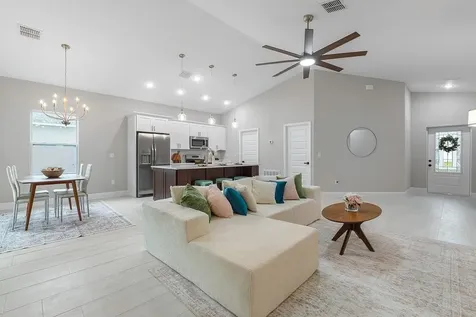 8226 104th Court Vero Beach FL 32967