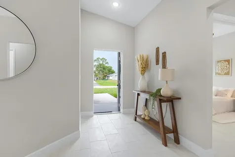 8226 104th Court Vero Beach FL 32967