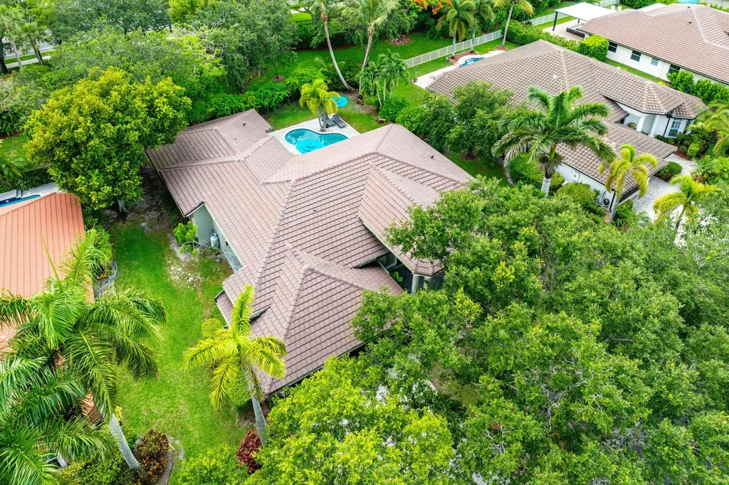 6867 NW 107th Terrace Parkland FL 33076