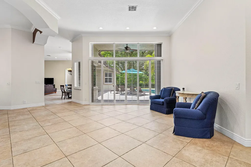 6867 NW 107th Terrace Parkland FL 33076