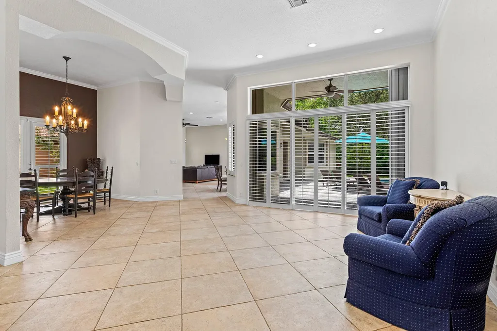 6867 NW 107th Terrace Parkland FL 33076