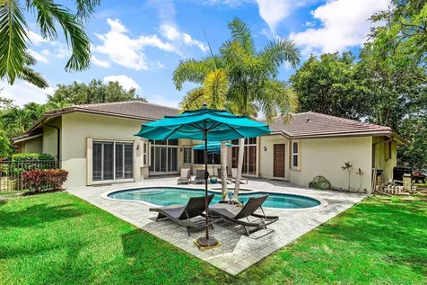 6867 NW 107th Terrace Parkland FL 33076