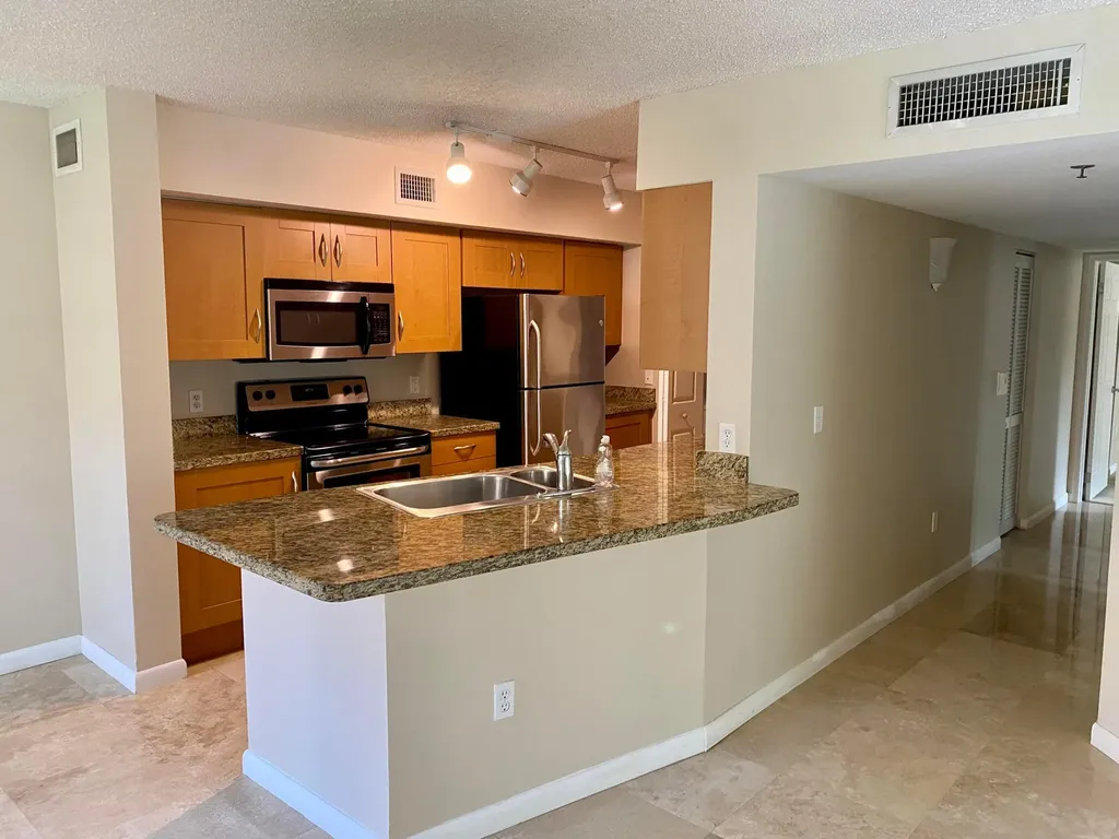 3133 Clint Moore Road Boca Raton FL 33496