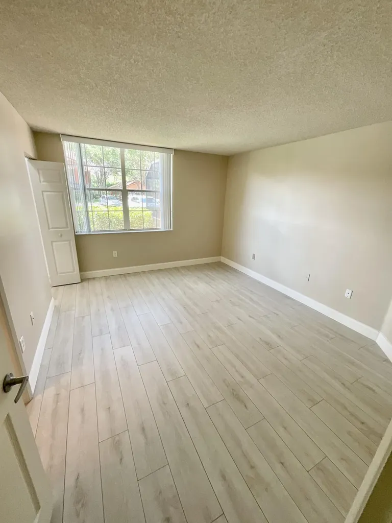 3133 Clint Moore Road Boca Raton FL 33496