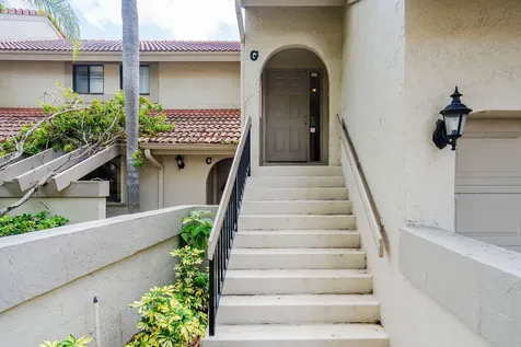 5710 Coach House Circle Boca Raton FL 33486