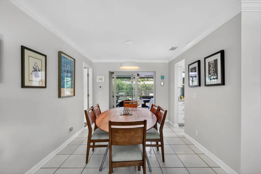 6372 Sleepy Willow Way Delray Beach FL 33484