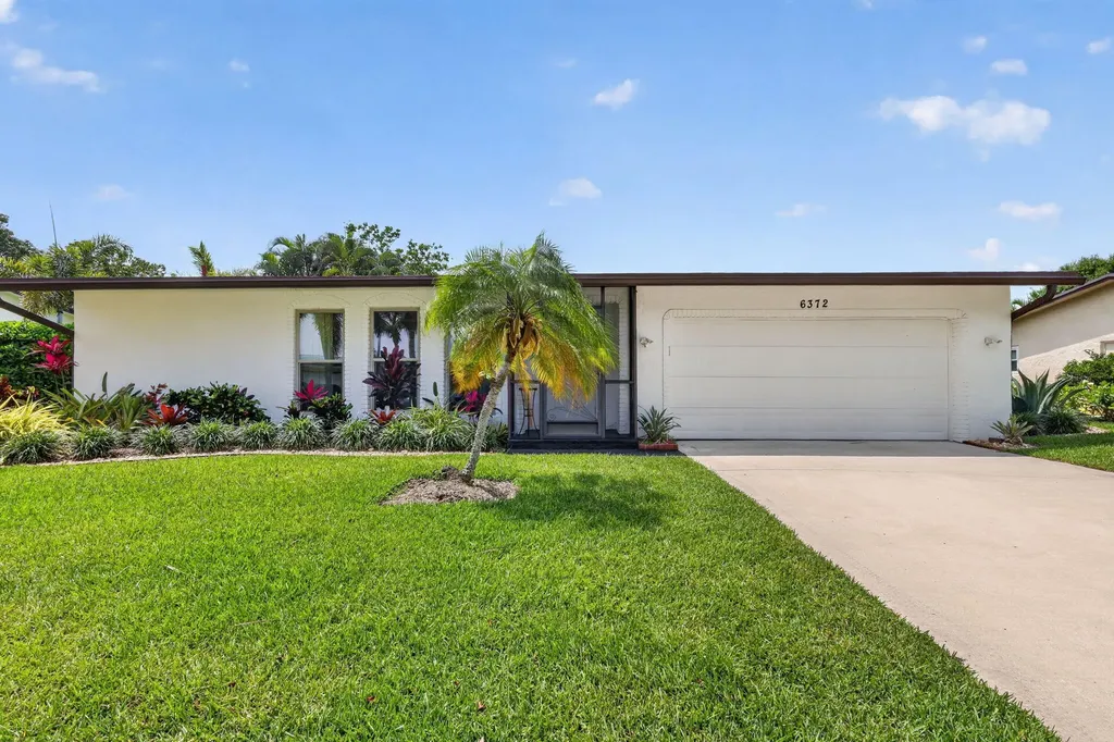 6372 Sleepy Willow Way Delray Beach FL 33484