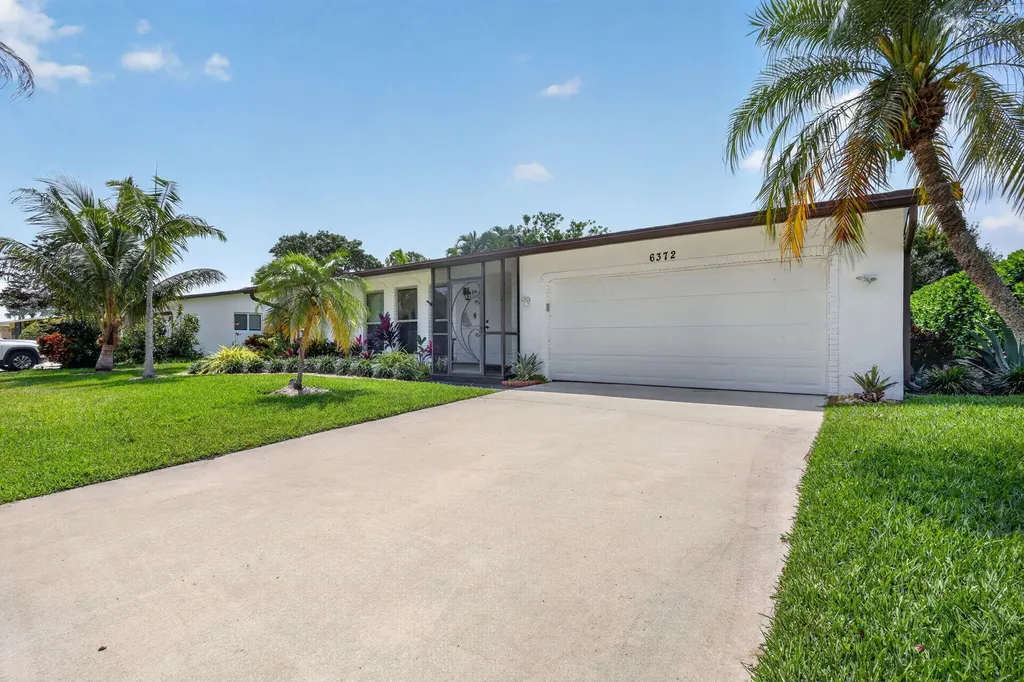 6372 Sleepy Willow Way Delray Beach FL 33484