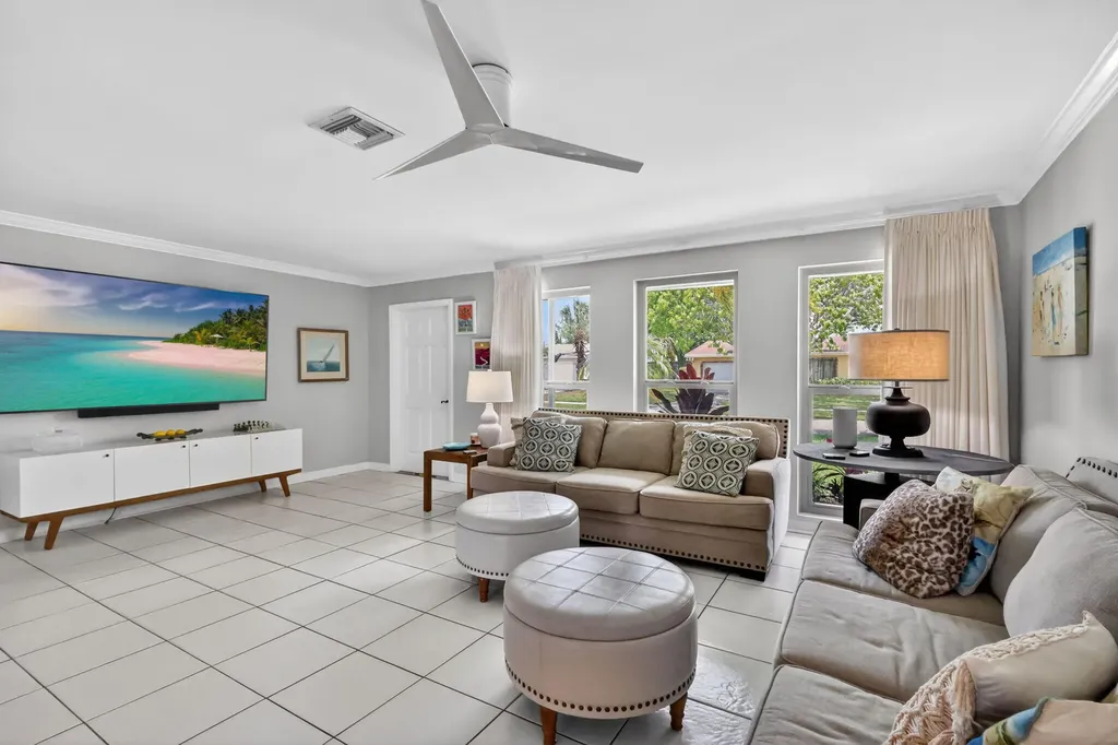 6372 Sleepy Willow Way Delray Beach FL 33484