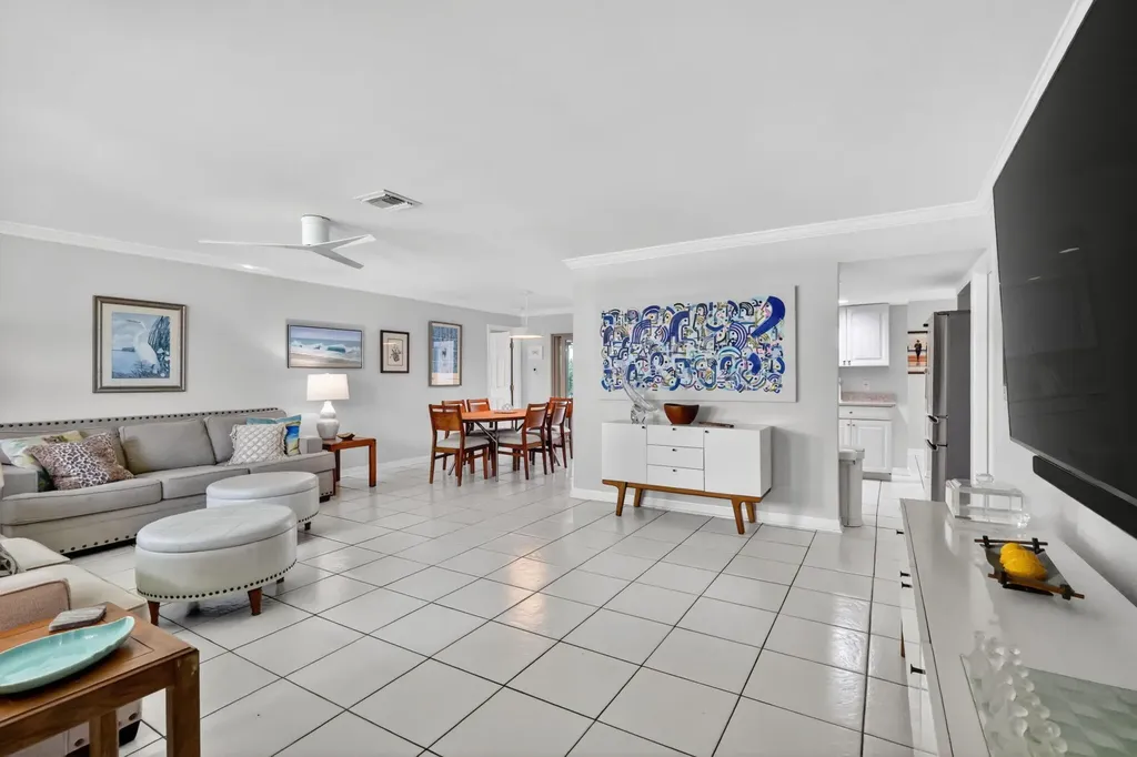 6372 Sleepy Willow Way Delray Beach FL 33484