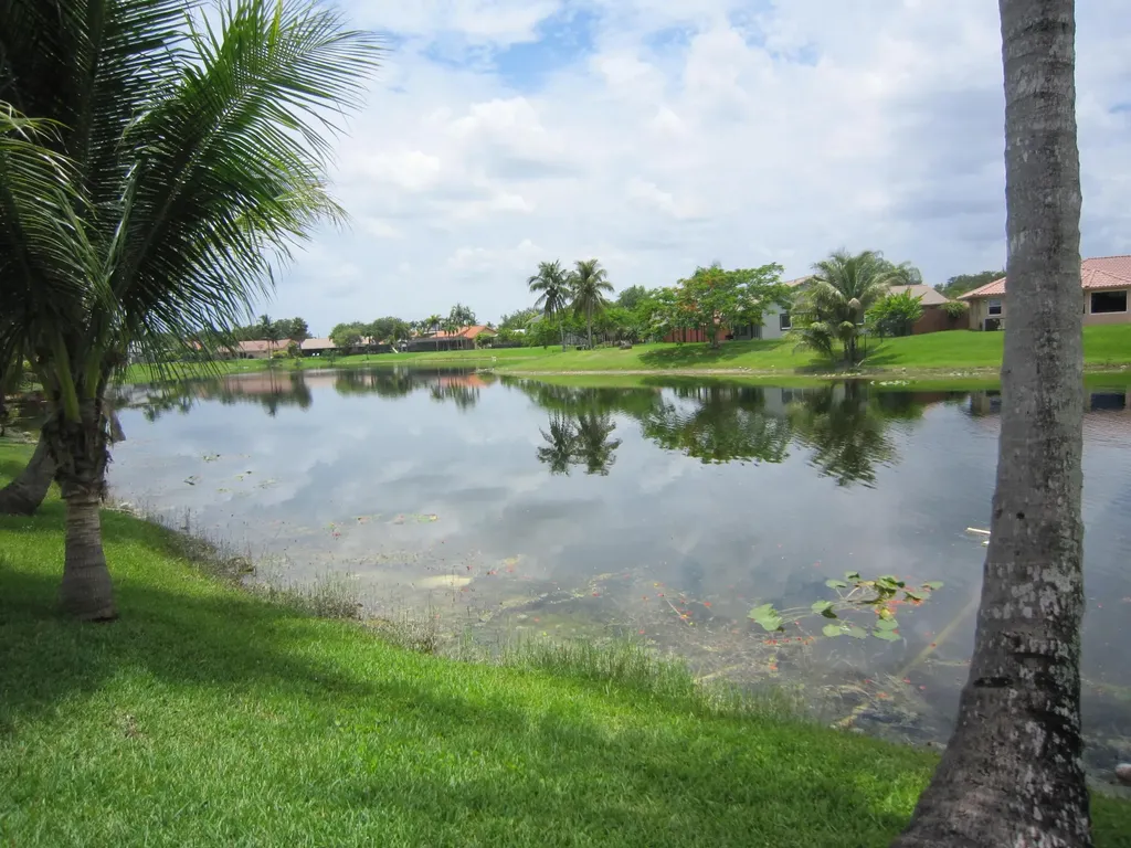 5531 Hawkes Bluff Avenue Davie FL 33331