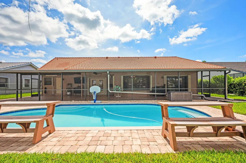 5531 Hawkes Bluff Avenue Davie FL 33331