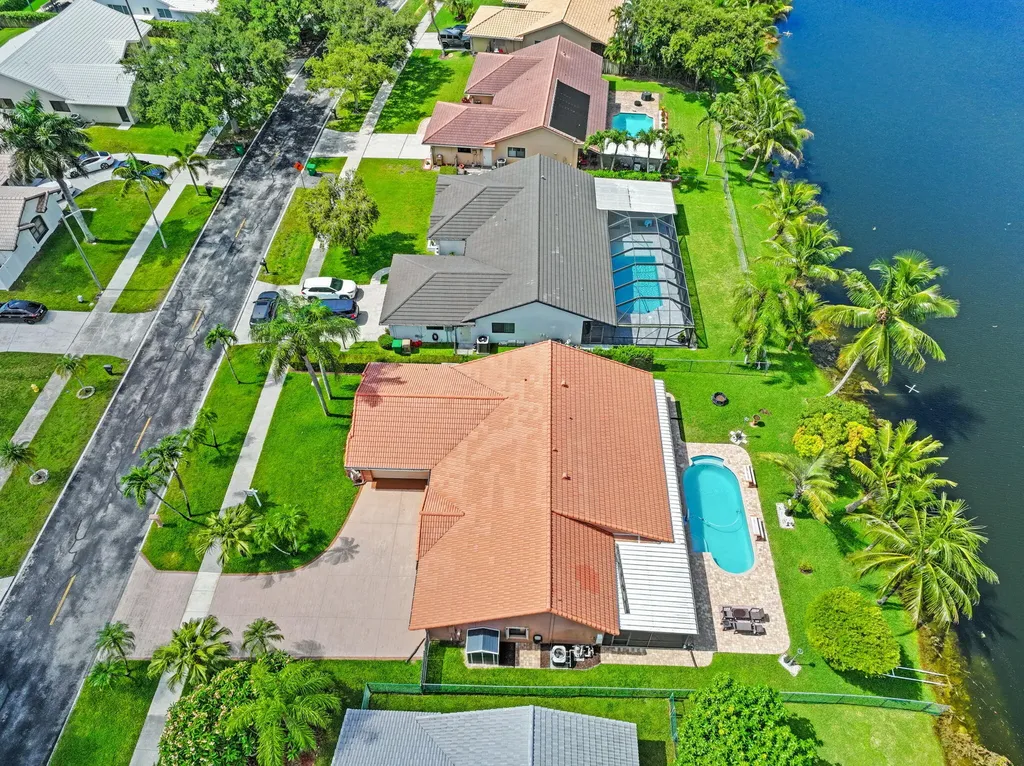 5531 Hawkes Bluff Avenue Davie FL 33331