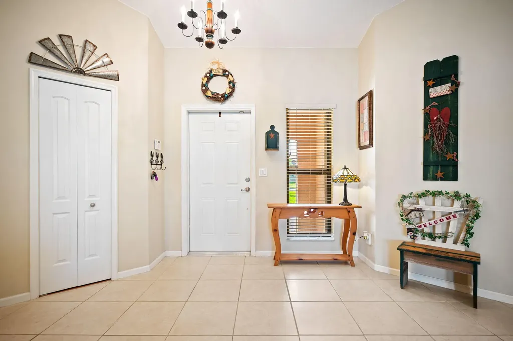 5531 Hawkes Bluff Avenue Davie FL 33331