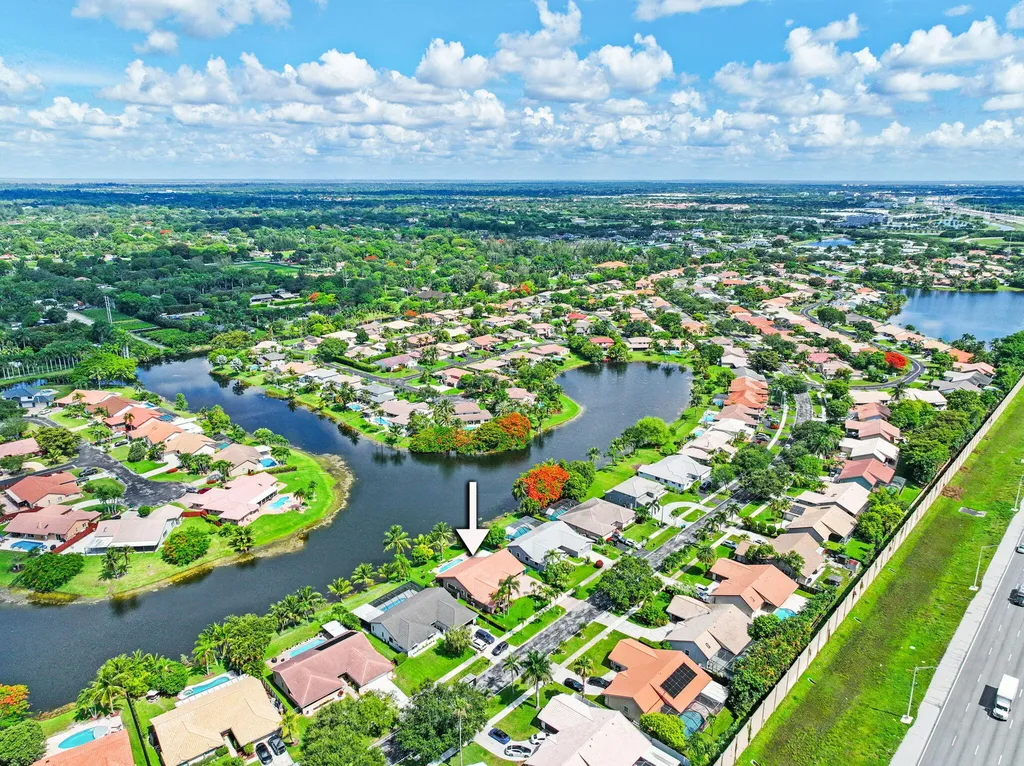 5531 Hawkes Bluff Avenue Davie FL 33331