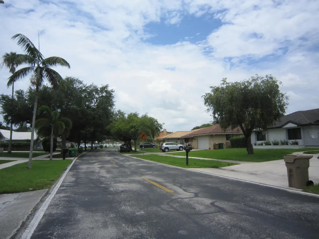 5531 Hawkes Bluff Avenue Davie FL 33331