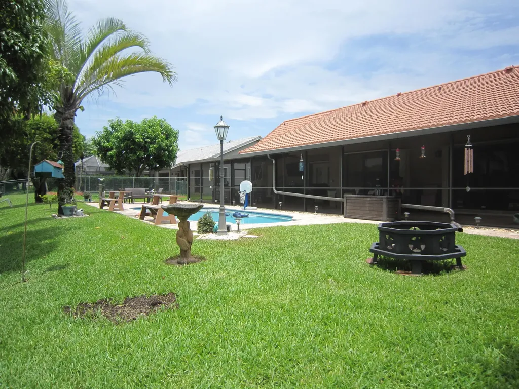 5531 Hawkes Bluff Avenue Davie FL 33331