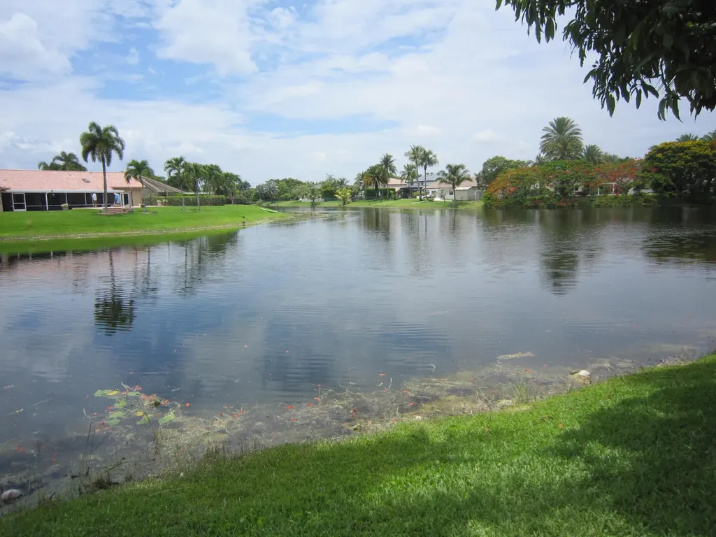 5531 Hawkes Bluff Avenue Davie FL 33331