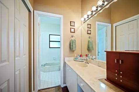 5531 Hawkes Bluff Avenue Davie FL 33331