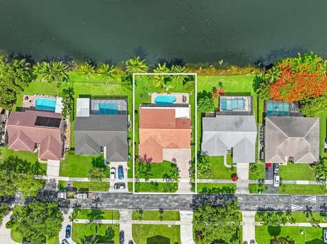5531 Hawkes Bluff Avenue Davie FL 33331