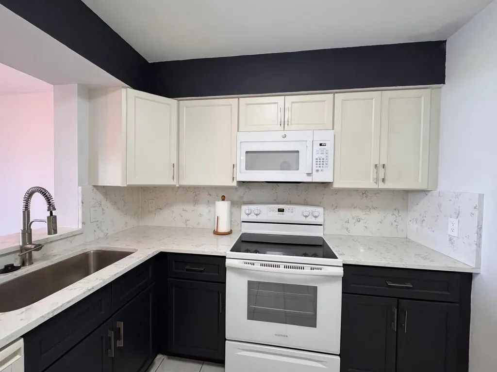 4570 NW 18th Avenue Deerfield Beach FL 33064