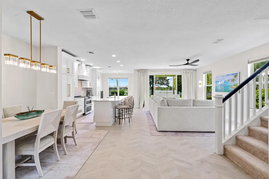 1570 NW 48th Place Boca Raton FL 33431