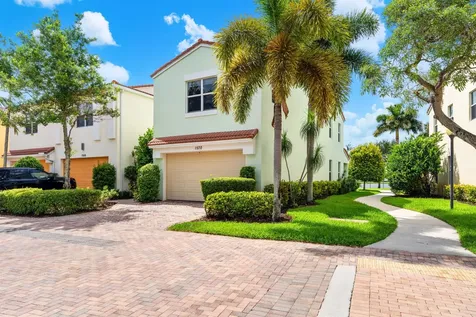 1570 NW 48th Place Boca Raton FL 33431
