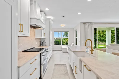 1570 NW 48th Place Boca Raton FL 33431