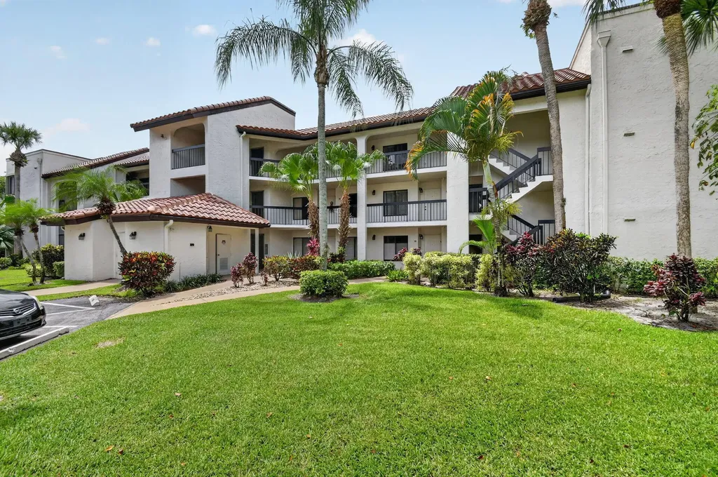 10173 Mangrove Drive Boynton Beach FL 33437