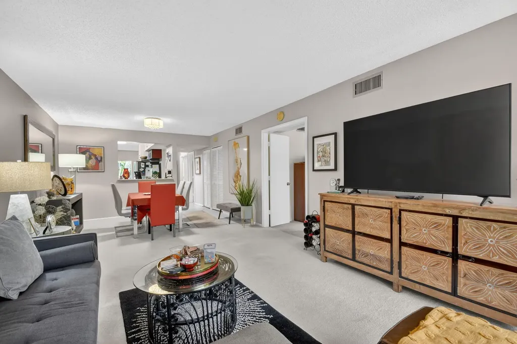 10173 Mangrove Drive Boynton Beach FL 33437
