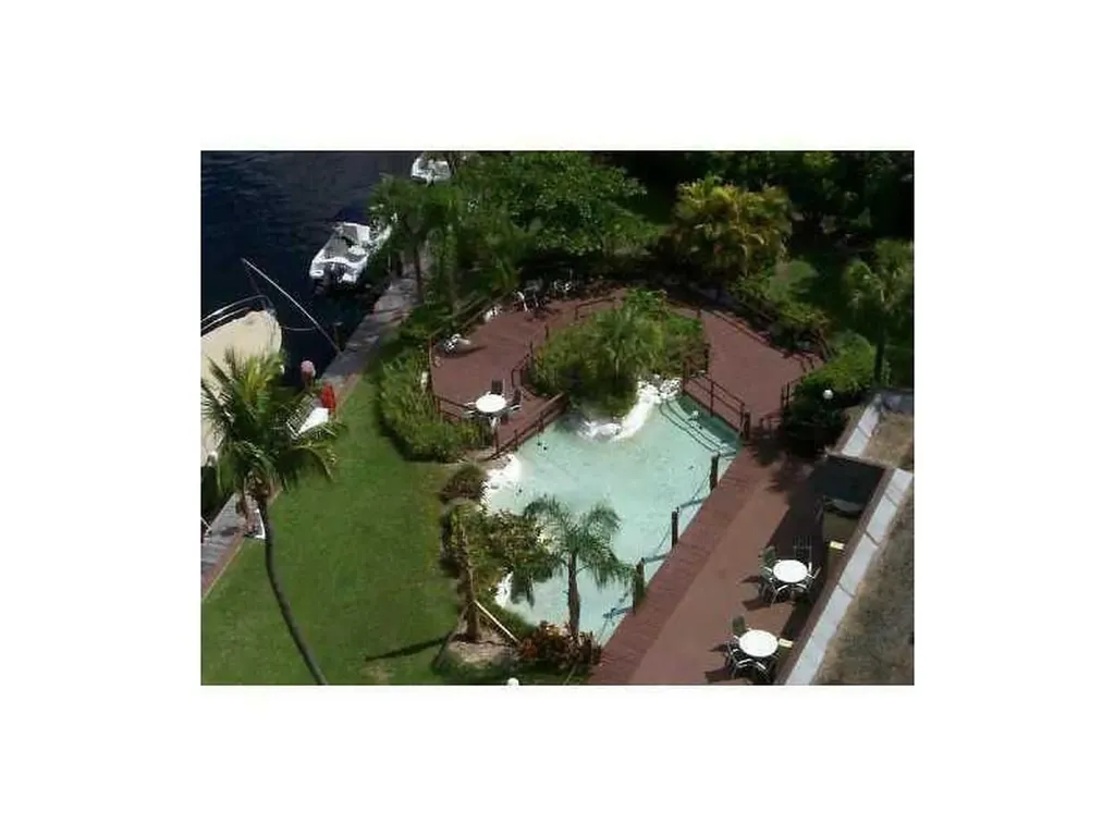 801 S Federal Highway Pompano Beach FL 33062