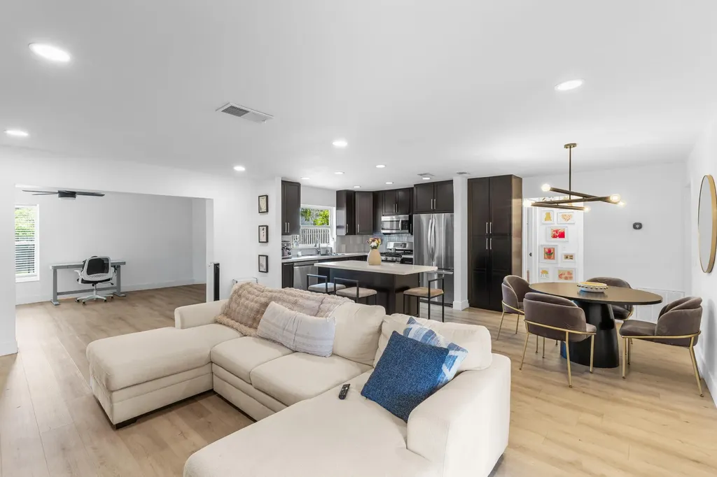 12350 NW 29th Street Sunrise FL 33323