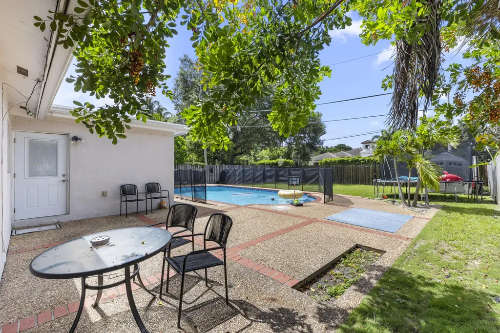 12350 NW 29th Street Sunrise FL 33323