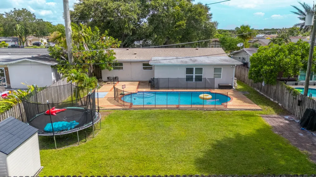 12350 NW 29th Street Sunrise FL 33323