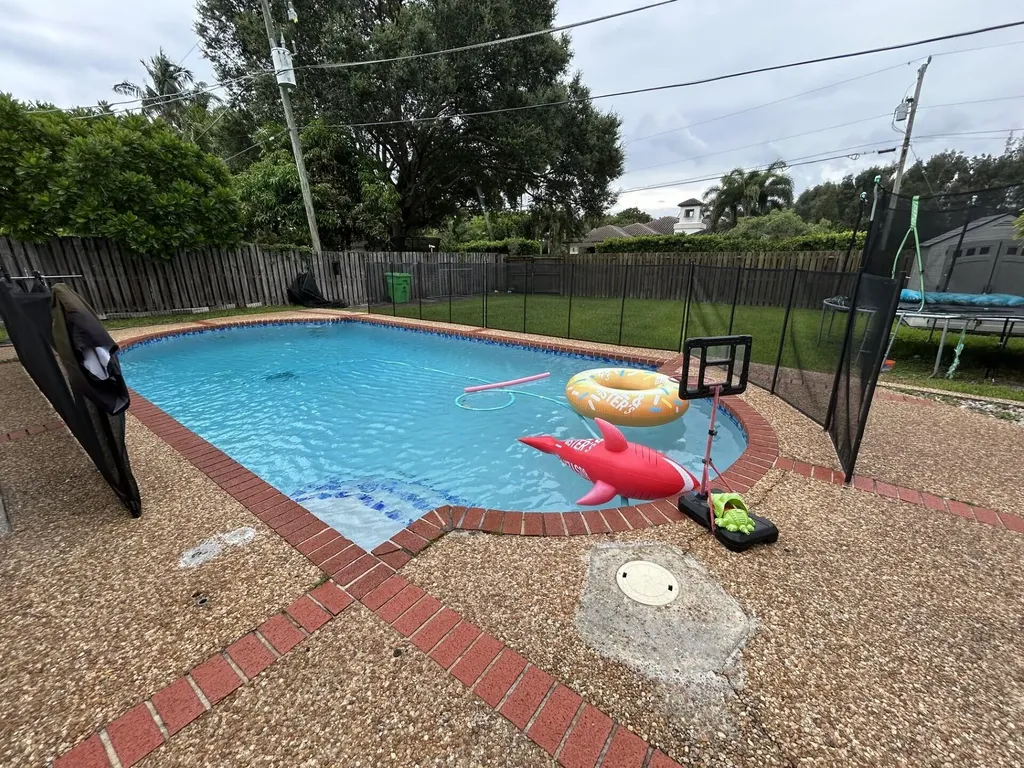 12350 NW 29th Street Sunrise FL 33323