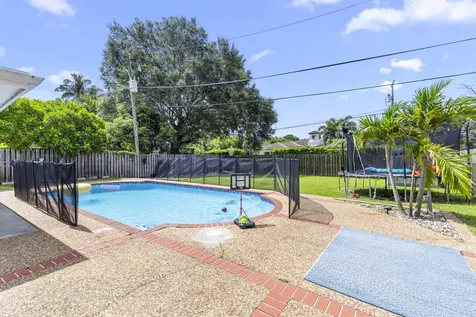 12350 NW 29th Street Sunrise FL 33323