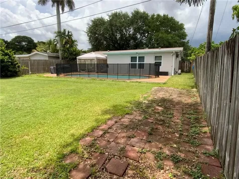 12350 NW 29th Street Sunrise FL 33323